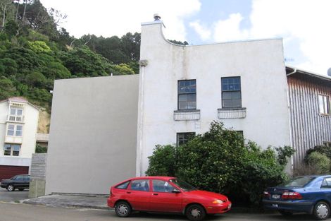 Photo of property in 2/12 Little George Street, Thorndon, Wellington, 6011