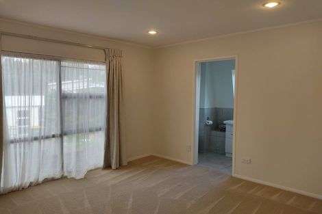 Photo of property in 10 Emory Drive, Conifer Grove, Takanini, 2112