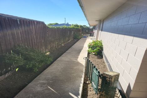 Photo of property in 2/4 Roker Street, Somerfield, Christchurch, 8024