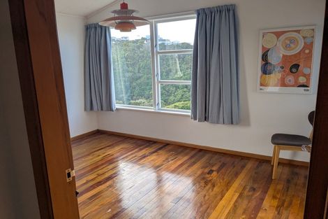 Photo of property in 33 Ranui Crescent, Khandallah, Wellington, 6035