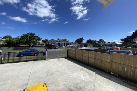 Photo of property in 6 Carbery Place, Manurewa, Auckland, 2102