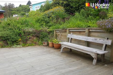 Photo of property in 3 Ngaio Street, Macandrew Bay, Dunedin, 9014