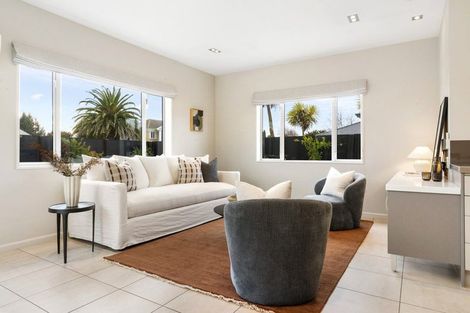 Photo of property in 3 Leabridge Mews, Harewood, Christchurch, 8051