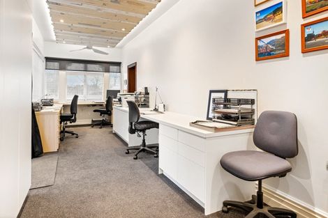 Photo of property in 5 Taupaki Road, Taupaki, Henderson, 0782