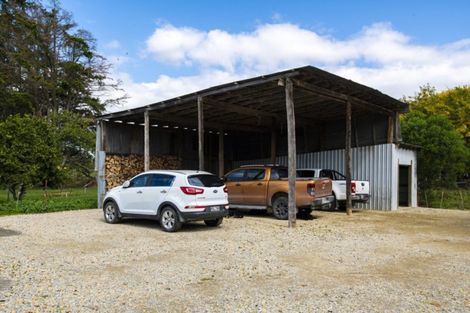 Photo of property in 36 Ngakoroa Road, Ormond, Gisborne, 4071