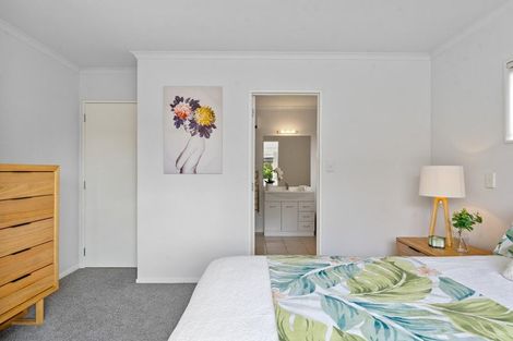 Photo of property in 2a Laurie Street, Red Beach, 0932