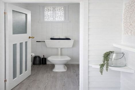 Photo of property in 13 Chester Street, Waverley, 4510