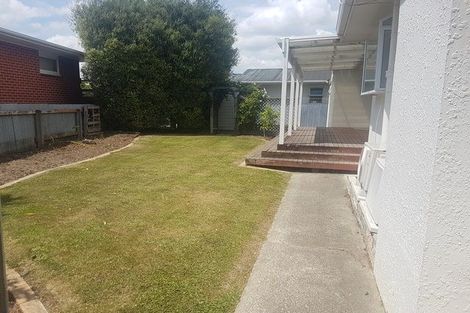 Photo of property in 2 Luton Street, Hokowhitu, Palmerston North, 4410
