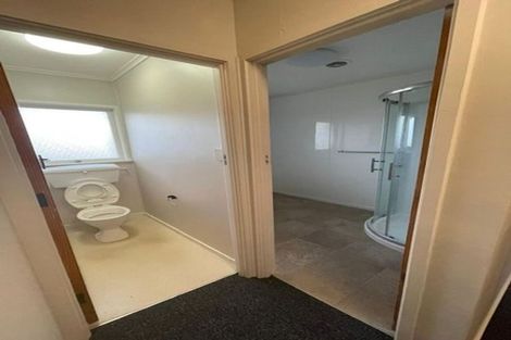 Photo of property in 1/37 Clevedon Road, Papakura, 2110