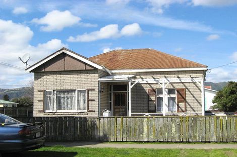 Photo of property in 14 Venn Street, Shannon, 4821