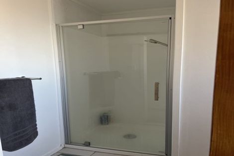 Photo of property in 2/82 Porchester Road, Papakura, 2110