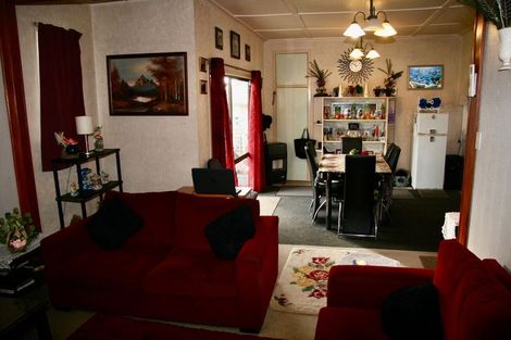 Photo of property in 186 Hakanoa Street, Huntly, 3700