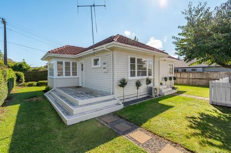 Photo of property in 127b Williams Street, Cambridge, 3434