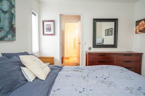 Photo of property in 4a Richards Avenue, Forrest Hill, Auckland, 0620