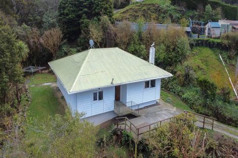 Photo of property in 11 Morepork Lane, Waipori Falls, Outram, 9073