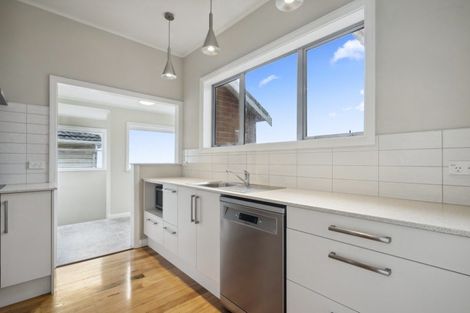 Photo of property in 128 Cashmere Avenue, Khandallah, Wellington, 6035