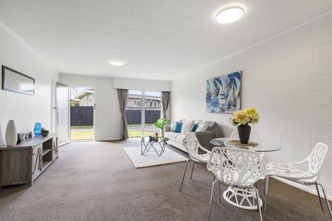 Photo of property in 5a Mckenzie Road, Mangere Bridge, Auckland, 2022