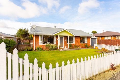 Photo of property in 2/18 Lincoln Road, Hillmorton, Christchurch, 8024