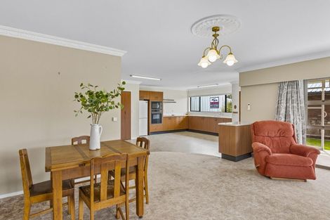 Photo of property in 11 The Avenue, Paraparaumu Beach, Paraparaumu, 5032