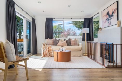 Photo of property in 28 Utuhina Road, Springfield, Rotorua, 3015