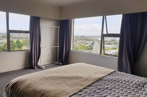 Photo of property in 17 Delhi Road, Hospital Hill, Napier, 4110