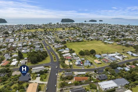 Photo of property in 203 The Drive, Whangamata, 3620