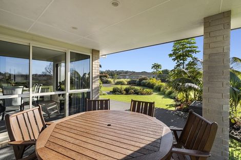 Photo of property in 14 Captains Loop, Haruru, 0204