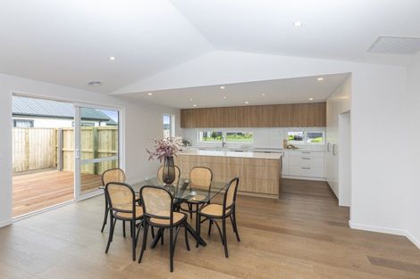 Photo of property in 139 Silver Peaks Drive, West Melton, 7618