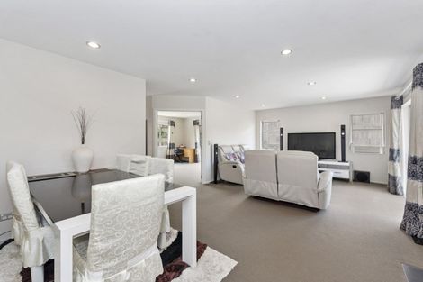 Photo of property in 4 Castleton Way, Flagstaff, Hamilton, 3210