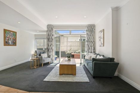 Photo of property in 96 Cashmere Avenue, Khandallah, Wellington, 6035