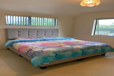 Photo of property in 72a Hepburn Road, Glendene, Auckland, 0602