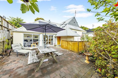 Photo of property in 57a Godden Crescent, Mission Bay, Auckland, 1071