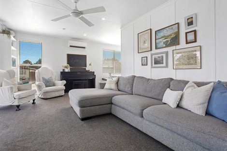 Photo of property in 9 Farnworth Crescent, Whakatane, 3120