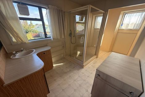 Photo of property in 80 Dunedin Street, Redwood, Christchurch, 8051