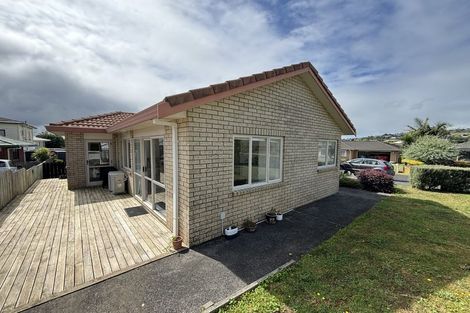 Photo of property in 8a Oakwood Place, Pukekohe, 2120