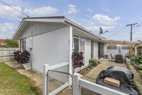 Photo of property in 3/22 Park Avenue, Titahi Bay, Porirua, 5022