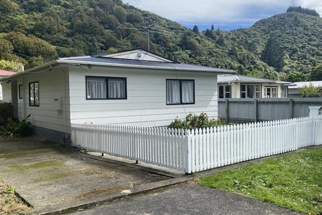 Photo of property in 36a Black Beech Street, Birchville, Upper Hutt, 5018