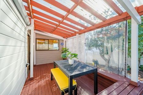 Photo of property in 36 Pigeon Mountain Road, Half Moon Bay, Auckland, 2012