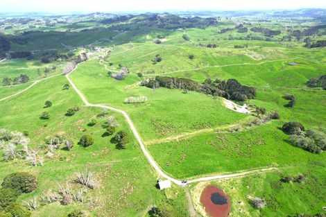 Photo of property in 153 Marohemo Road, Maungaturoto, 0587