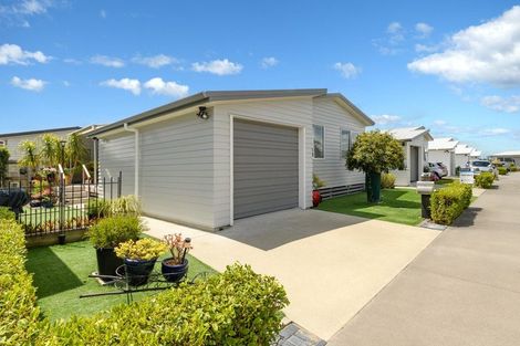 Photo of property in 11 Kamahi Crescent, Papamoa Beach, Papamoa, 3118