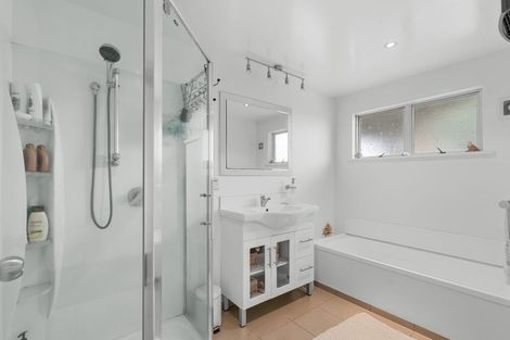 Photo of property in 3 Sarabande Avenue, Redwood, Christchurch, 8051