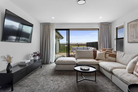 Photo of property in 31 Crossley Avenue, Woodend, 7610