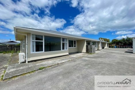 Photo of property in 4 Simons Street, Moturoa, New Plymouth, 4310