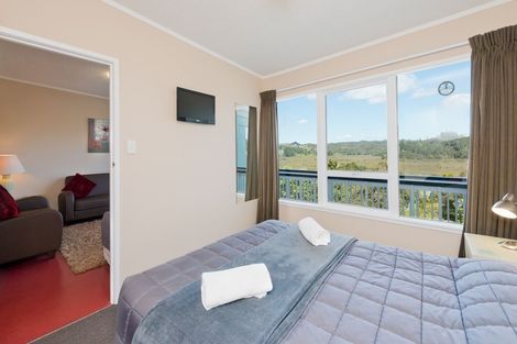 Photo of property in 10 Coutts Avenue, Paihia, 0200