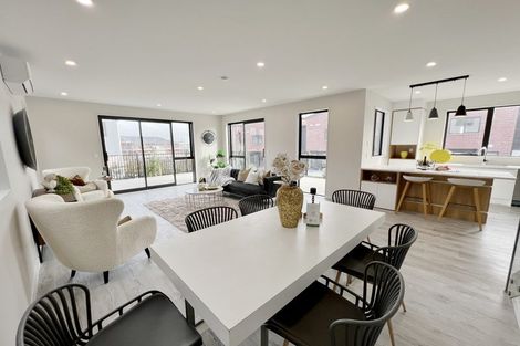 Photo of property in 4 Pohewa Road, Silverdale, 0932