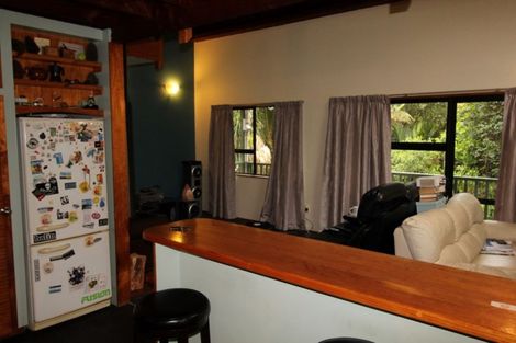 Photo of property in 108 Hinau Road, Waimauku, 0881