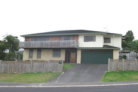 Photo of property in 18 Stephanie Close, Glenfield, Auckland, 0629