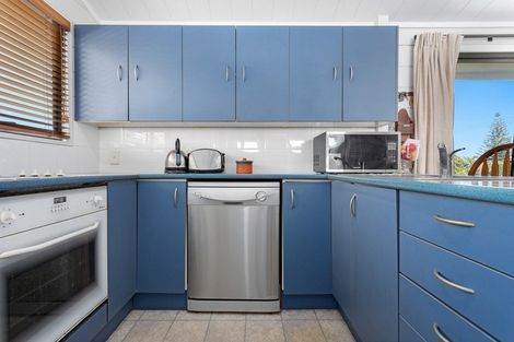 Photo of property in 115 Harbour Road, Ohope, 3121