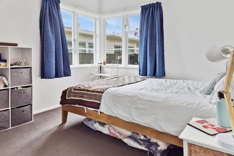 Photo of property in 11 Seddon Street, Naenae, Lower Hutt, 5011