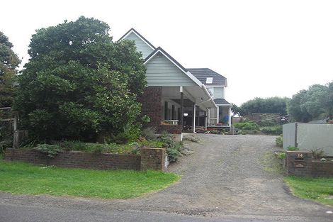 Photo of property in 14 Groves Road, Raumati Beach, Paraparaumu, 5032